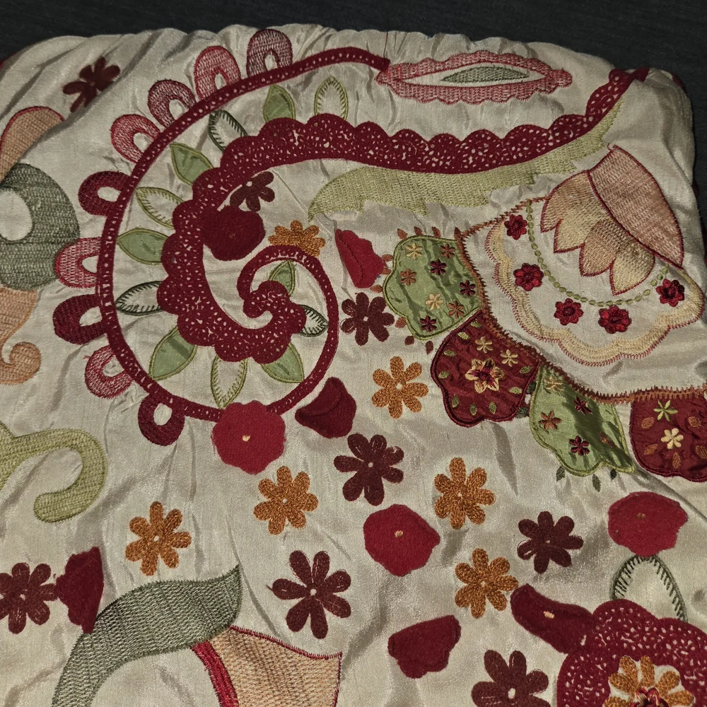 Embroidered Holiday Throw Pillow -‎ Multicolor